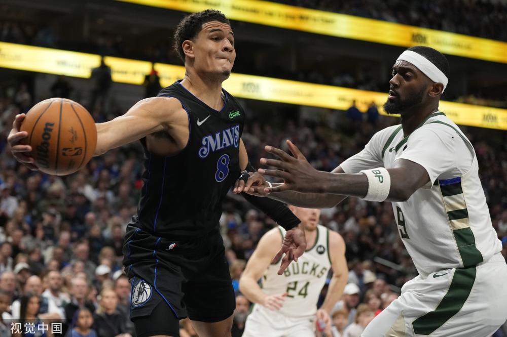 被观众席飞 被观众席飞