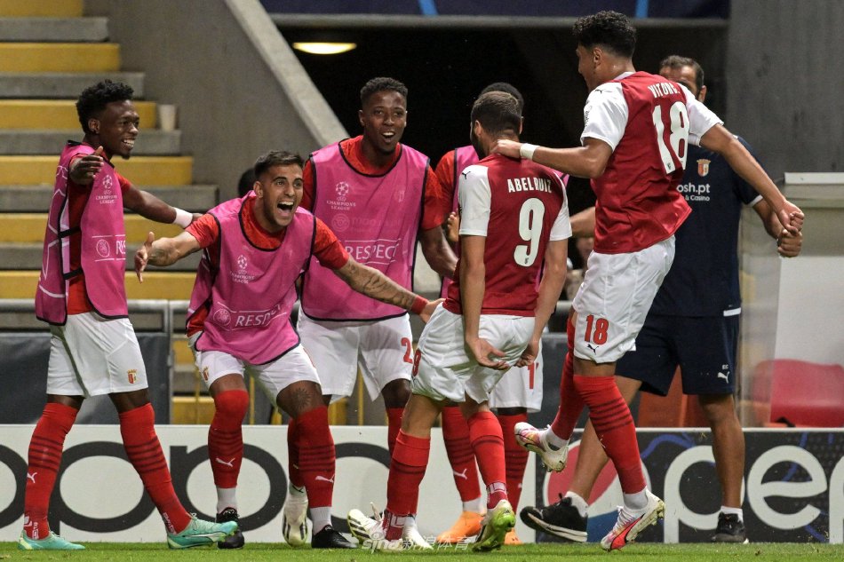 球走向全新 球走向全新